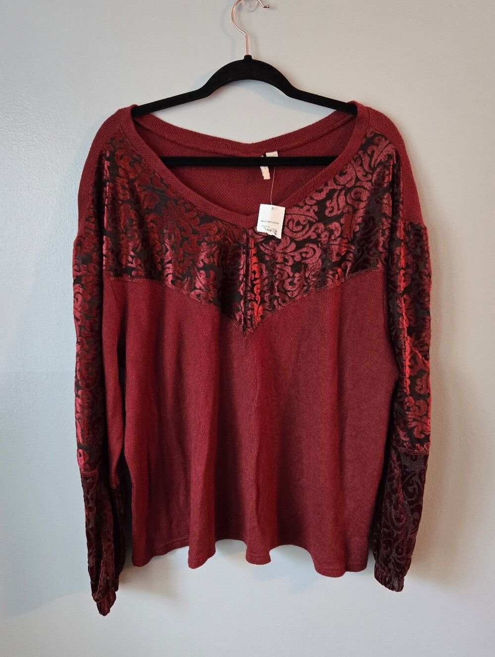 NWT Cato Burgundy Red Knit Top Velvet Flocked Damask Bishop Sleeve V Neck XL